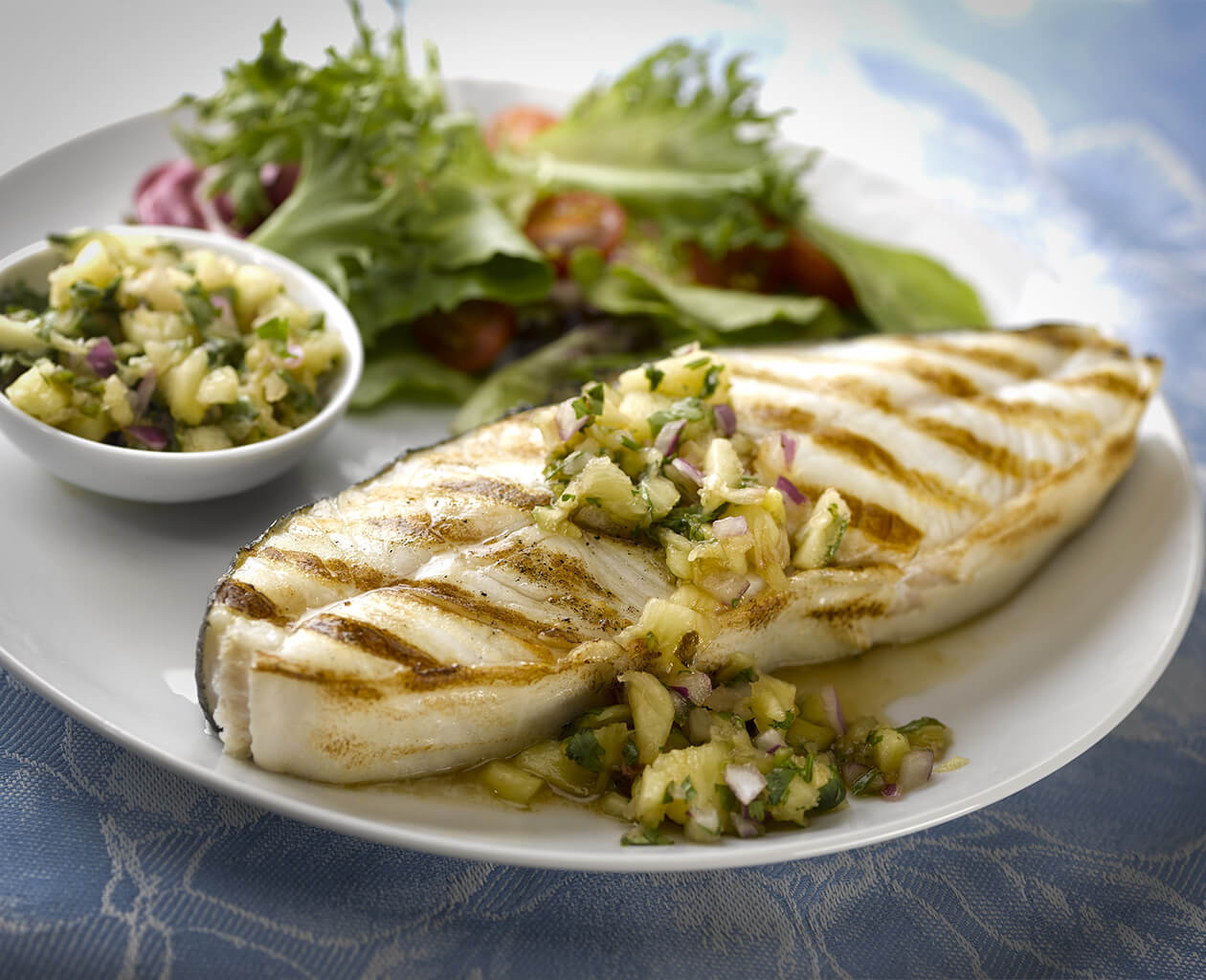 Grilled fish with pineapple coriander sauce PURE VIA